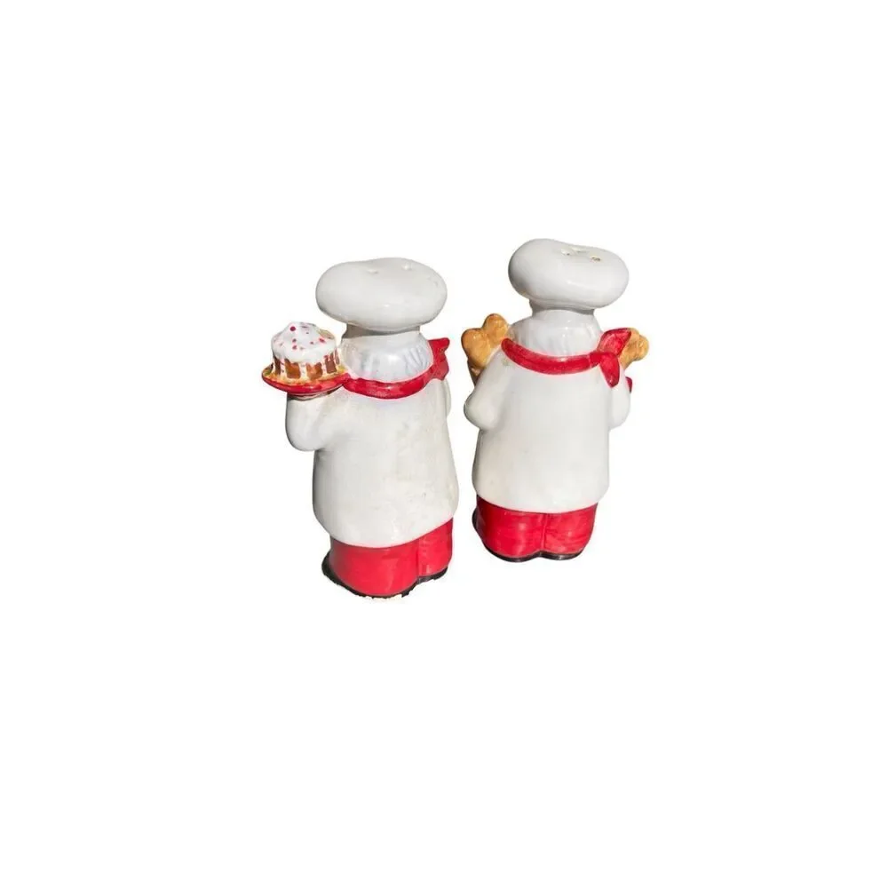 Jennifer Brinley Santa Holiday Salt and Pepper Shakers Vintage